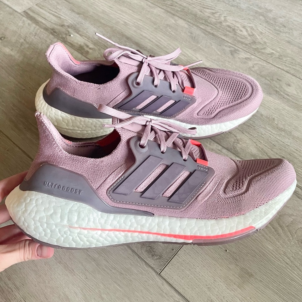 Adidas Ultraboost 22 womens shoes